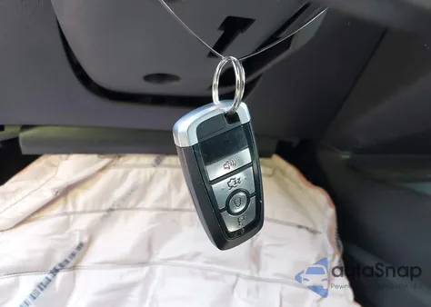 2017 Ford Fusion Hybrid Se z USA, uszkodzony, nr VIN 3FA6P0LU3HR323903